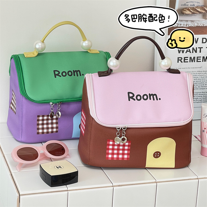 Nueva linda casa pequeña bolsa de maquillaje de alta belleza portátil bolsa de lavado de viaje bolsa de almacenamiento de gran capacidad