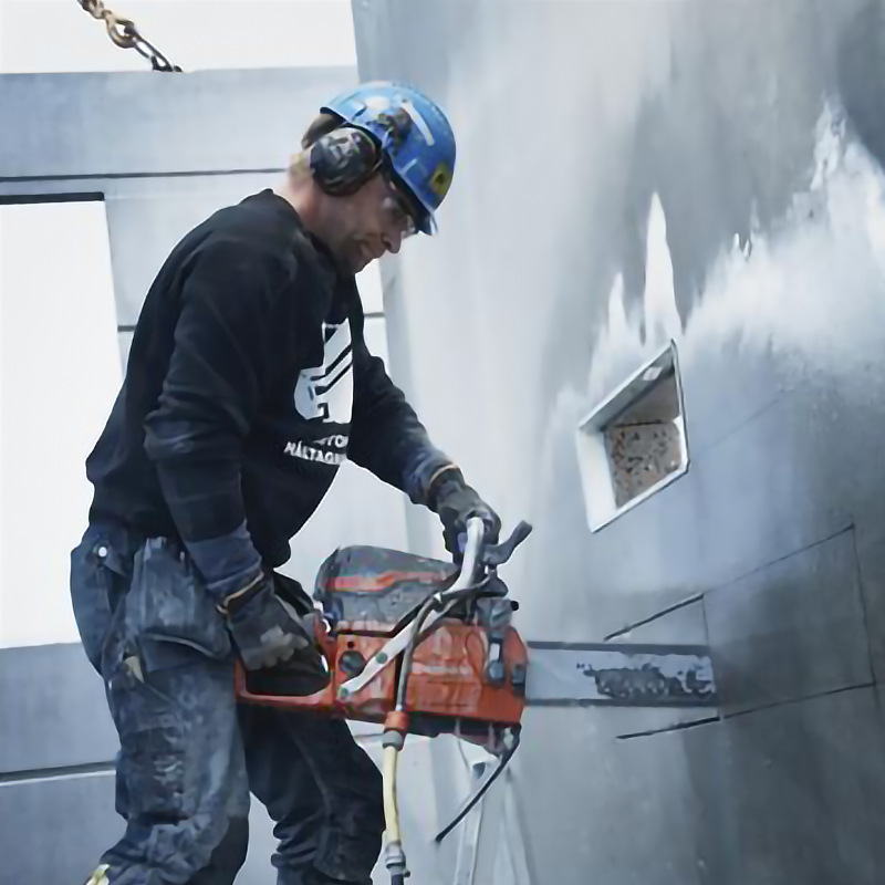 便携式消防救援链条锯二冲程手持式砍树机多用途1.5KW伐木锯