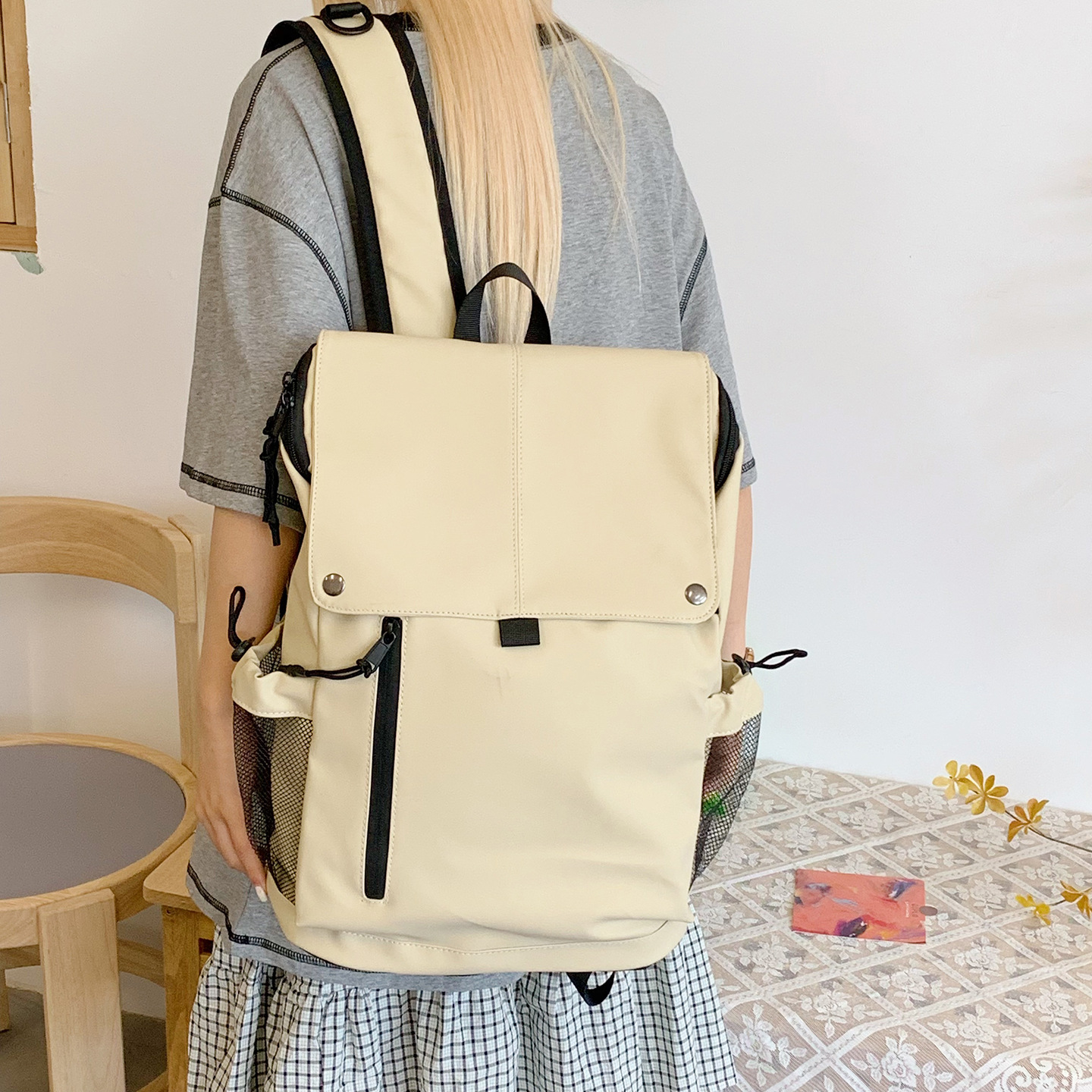 Mochila coreana de color sólido de gran capacidad para niños y niñas, mochila deportiva de ocio para estudiantes de escuela primaria 2026 nueva mochila infantil