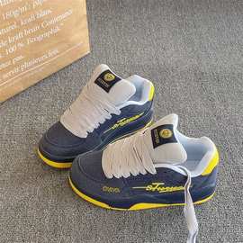 美式潮流时尚复古学生百搭面包鞋女2026新款原宿休闲厚底小众板鞋