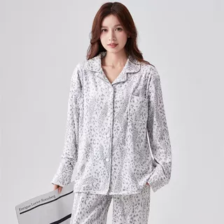 2026加厚女款厚绒秋冬KT睡衣女海岛绒双面绒甜美休闲家居服套装