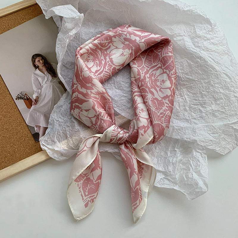 Bufanda de seda, bufanda cuadrada pequeña, sensación premium, nuevo estilo coreano, chal de seda de imitación dulce y fresco, bolso de flores, pañuelo en la cabeza, cinturón para el cabello