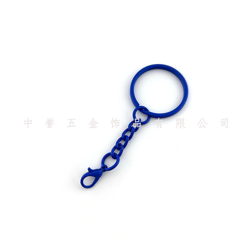 カラー塗装のキーホルダーは、チェーンをねじってロブスターを回してキャンディー色のアイデアdiyアクセサリーのキーホルダーを掛けます|undefined