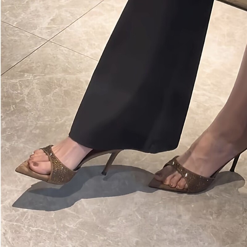 French-Style Elegant Sequined Open-Toe Pointed-Toe Slippers for Women, Summer 2025 New Model, Thin-Heeled Sandals for Outdoor Wear French-Style Elegant Sequined Open-Toe Pointed-Toe Slippers for Women, Summer 2025 New Model, Thin-Heeled Sandals for Outdoor Wear