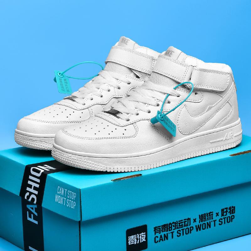 Cross-Border 2025 Trendy Sneakers for Couples, High-Top White Shoes, Youth Casual Sports Large Size Sneakers, Ready for Sale