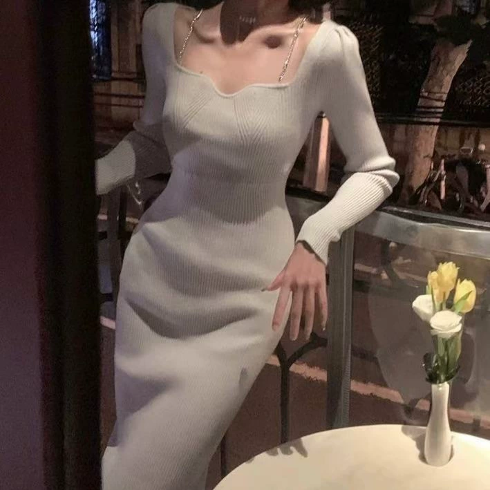 Трикотажное платье с длинным рукавом с французским воротником