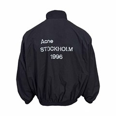 トップ版ACNE1996純綿水洗いして古いコーチのジャケットを作ります。