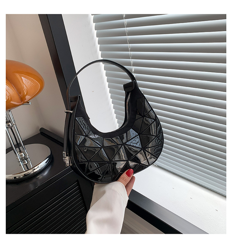 Geometric Armpit Bag For Women Versatile Trendy Shoulder Handbag_voghion.com