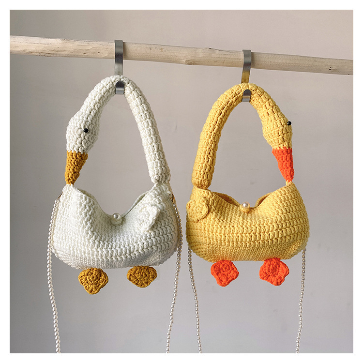 Women's Plush Animal Cute Square Open Shoulder Bag display picture 5