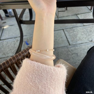 ��Ȼ�������C�߱��Nź��ɫ���¹������ƽ����֦���R����Ȧ��lŮ