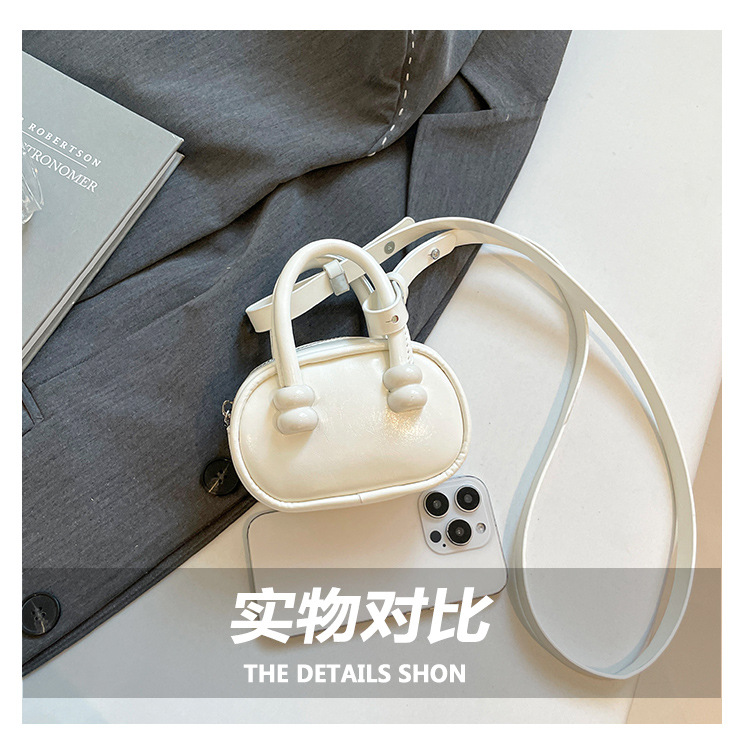 2025 New European and American retro handbag, mini pillow bag for women, fashionable crossbody bag, summer lipstick bag for women undefined