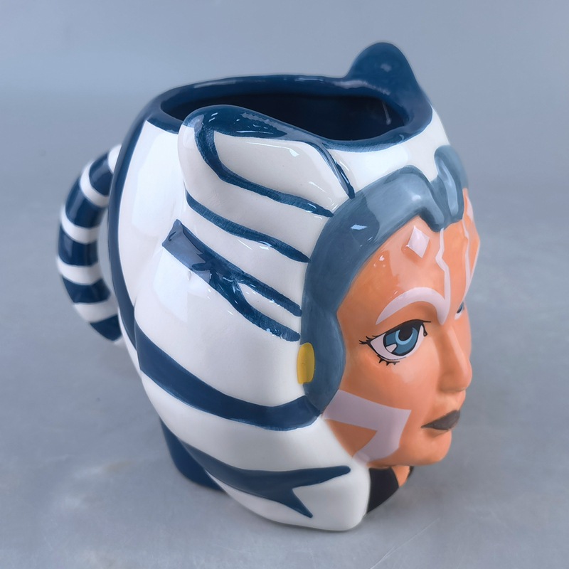 Muñeca de cerámica creativa de animación taza de regalo de cumpleaños avatar de personaje taza de agua de oficina 3D taza de café pintada a mano