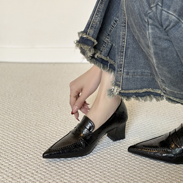 Retro shoes English style