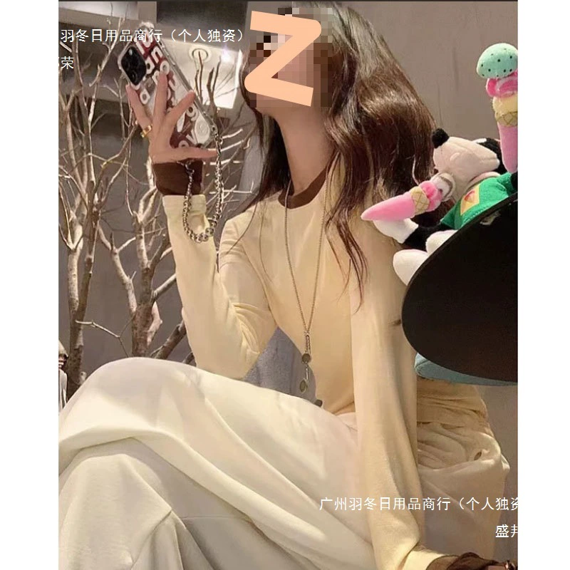 Женская рубашка с круглым вырезом и контрастным краем, внутренняя многослойная рубашка для женщин, новинка зимы 2025, универсальная корейская студенческая рубашка с длинными рукавами