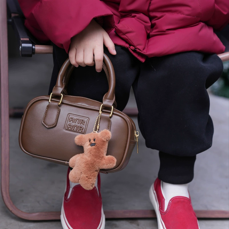 Children's bag, children's one-shoulder bag for boys, accessory to go out, shoulder bag, western style