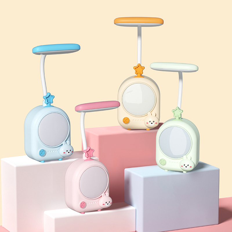 Nuevo producto linda mascota pequeña luz de noche dormitorio luz de sueño luz cálida recargable estudiante aprendizaje luz vida de regalo creativo