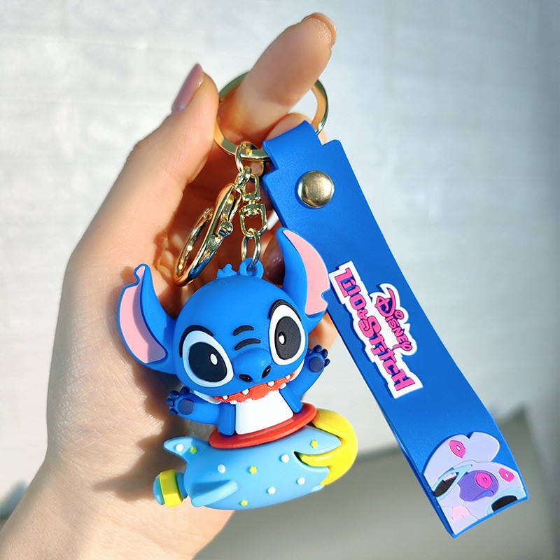 Dibujos animados pvc serie de anime llavero juego de marea muñeca llavero de coche bolsa colgante máquina de garra regalo al por mayor