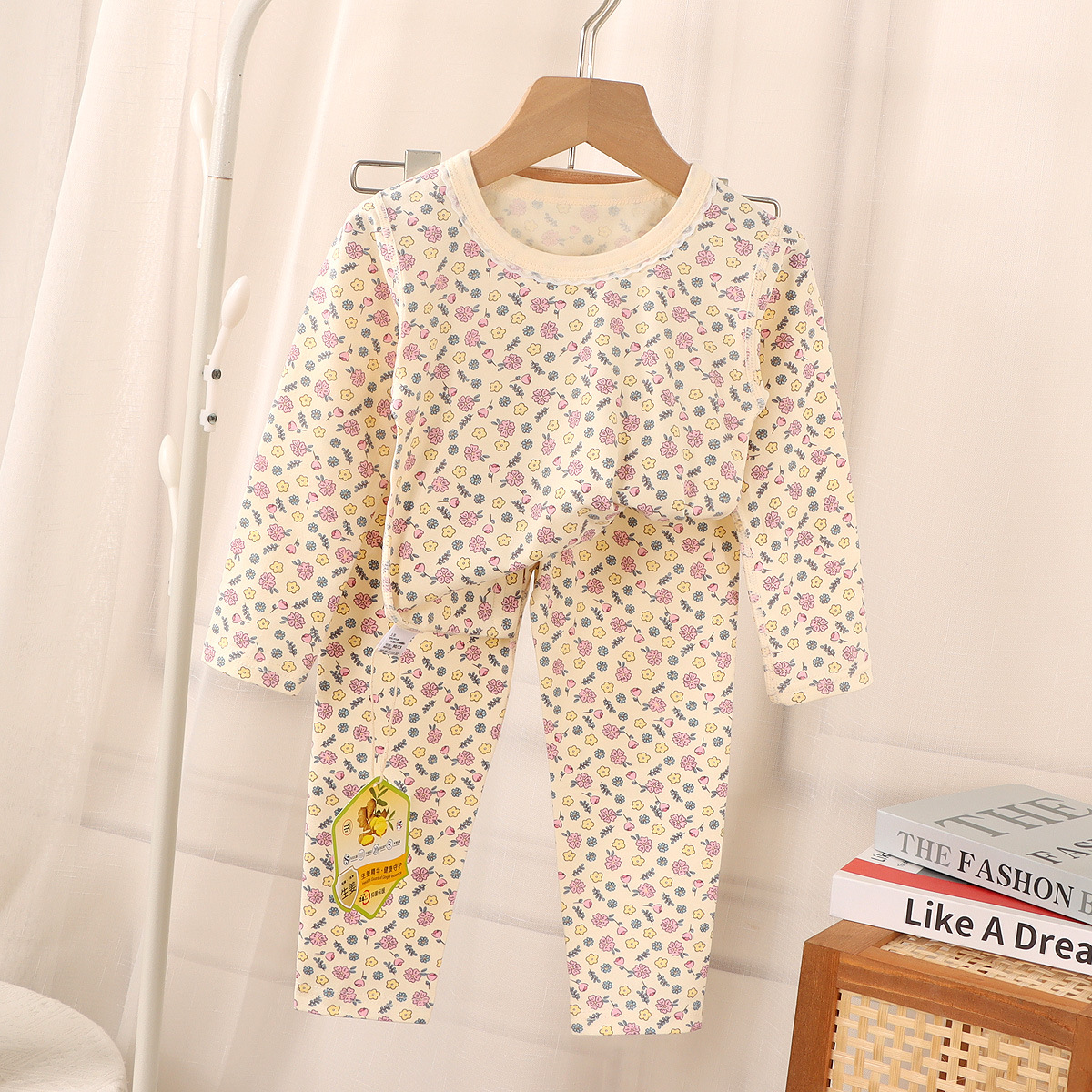 Niños Laica abrigo de otoño pantalones de otoño set niños dibujos animados bebé hueso ropa de hogar niños grandes pijamas de algodón para mujeres