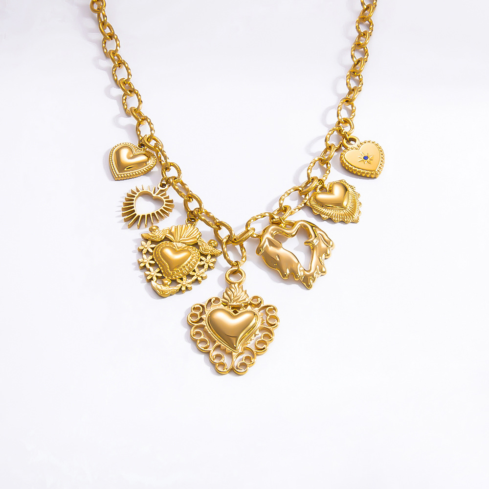 304 Stainless Steel Material PVD Coated Real Gold Plated Heart Shape 304 Stainless Steel Elegant Classic Style Streetwear Waterproof Non Tarnish 304 Stainless Steel Lobster Trigger Clasp Closure Multi Charms Necklace