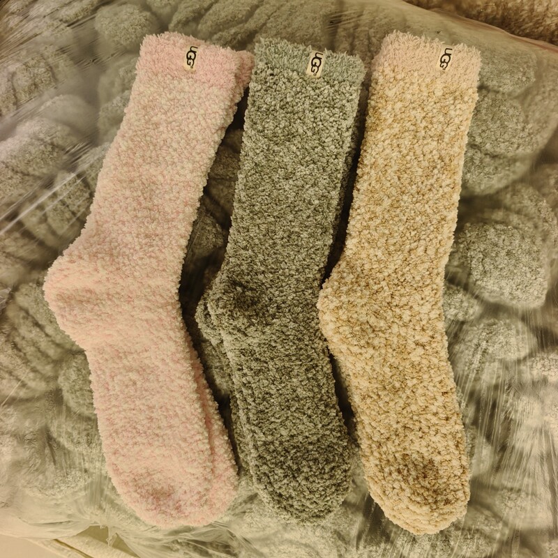 Autumn and Winter Ugg Socks Chenille Women's Slouch Socks Fabric Label Solid Color Warm Casual Mid-Tube Women's Socks Wholesale
