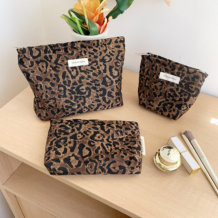 Ins New Cosmetic Bag Leopard Print Toiletry Bag Ins Printed Lipstick Bag Large Capacity Portable Cosmetics Bag Clutch Bag Ins New Cosmetic Bag Leopard Print Toiletry Bag Ins Printed Lipstick Bag Large Capacity Portable Cosmetics Bag Clutch Bag