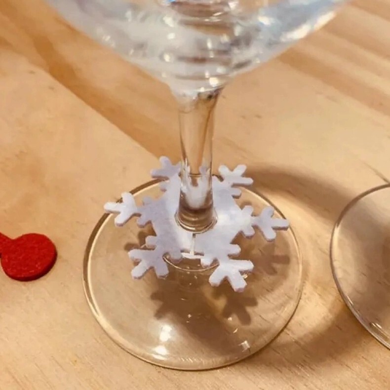 フェルト グラス アクセサリー クリスマス ワイン グラス ペンダント ホリデー パーティー イベント用の季節のパーティー用品|undefined