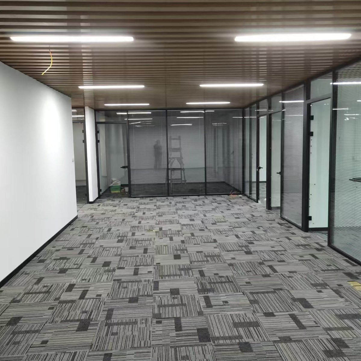 上海办公室地毯浦东厂房装修周浦工厂吊顶隔墙航头仓库环氧地坪漆