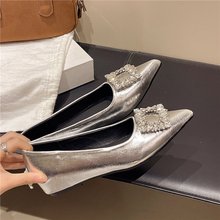 ƽ��Ь���^�yɫ��ЬŮ2025�¿��ļ��\��ưЬ����ˮ荬�����СƤЬ