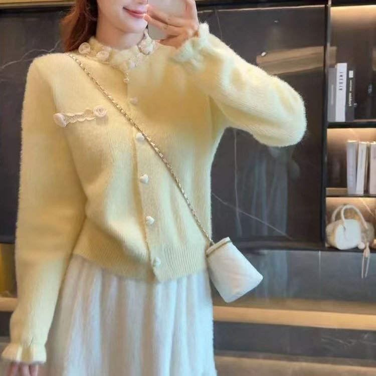 Korean-style gentle, soft, and sweet 2026 spring new youthful and stylish knitted cardigan sweater for women Korean-style gentle, soft, and sweet 2026 spring new youthful and stylish knitted cardigan sweater for women