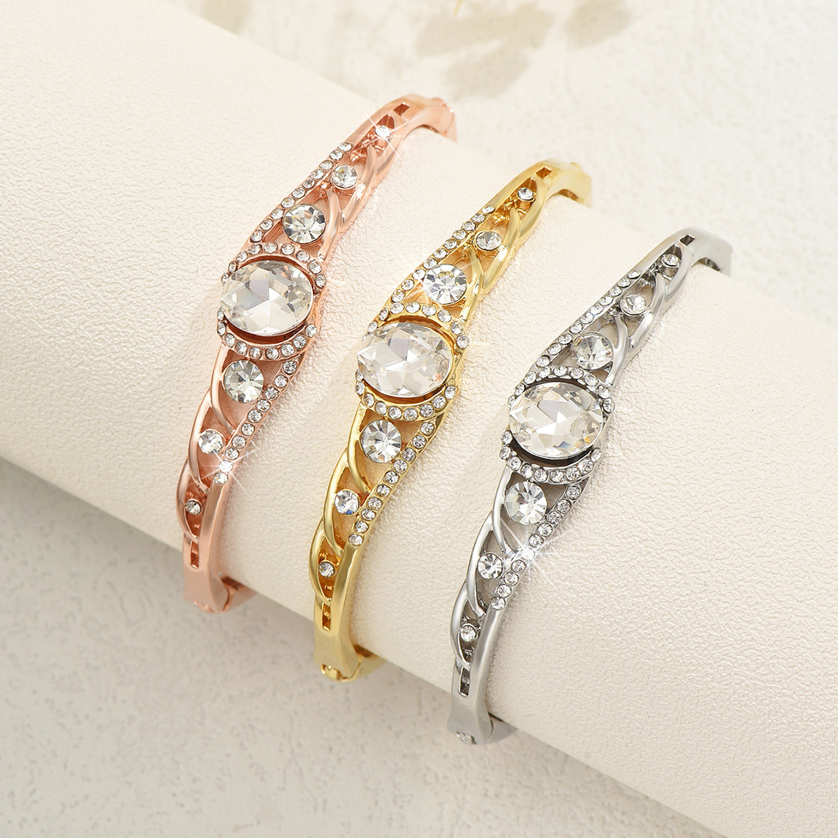 Explosiones transfronterizas nicho diseño universal de alto nivel de sensación de diamante brazalete de cristal joyería fábrica directa accesorios de moda