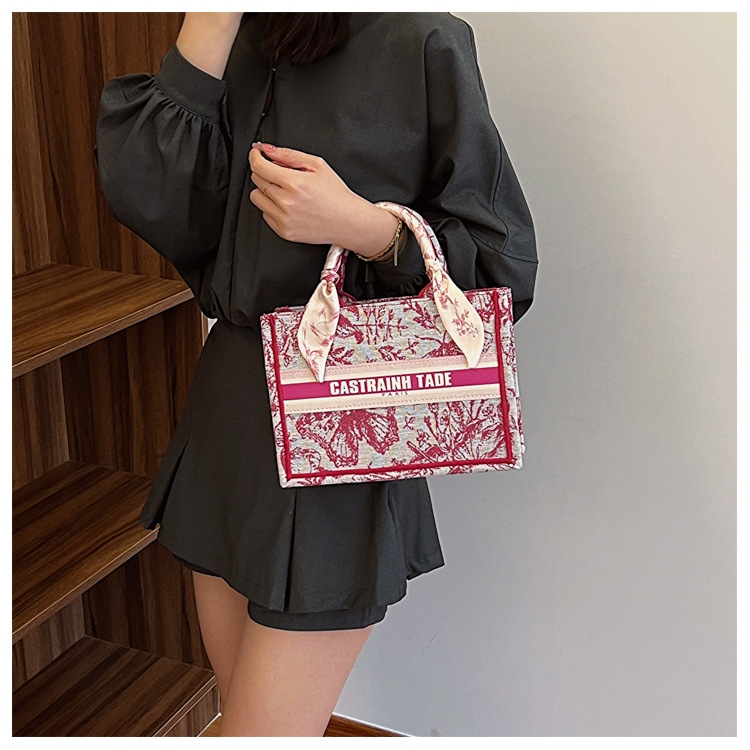 Comercio exterior transfronterizo al por mayor bolso de mano para mujeres 2024 nueva moda impresión popular tamaño de mariposa bolso de hombro