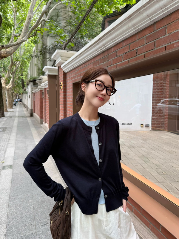 2025抗起球羊毛miu系圆领薄款撞色假两件针织衫短款显瘦开衫|undefined