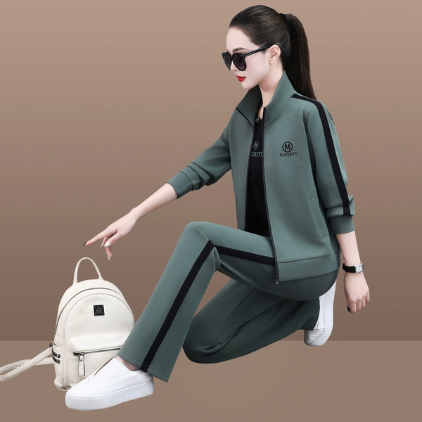 Gray green