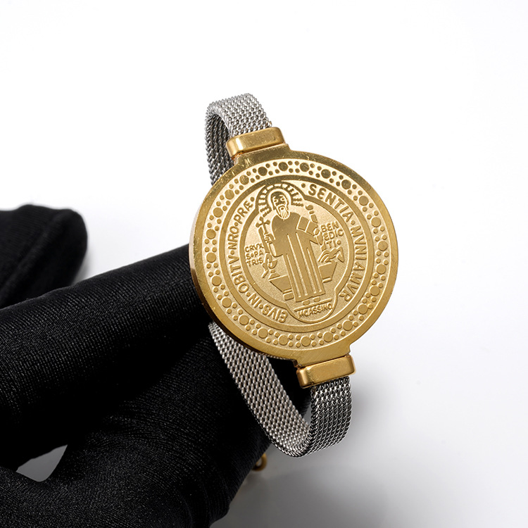 304 Stainless Steel Material Real Gold Plated Oval Priest 304 Stainless Steel Elegant Religion Waterproof Non Tarnish Titanium Steel Bracelets