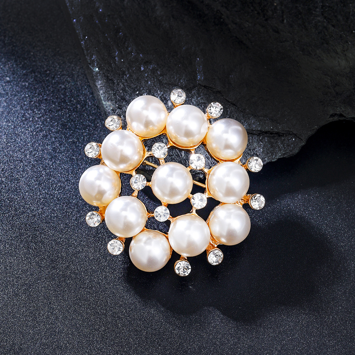 Europa y América de moda accesorios de ropa de sol perlas broches de diamante de alta calidad boda accesorios broches al por mayor