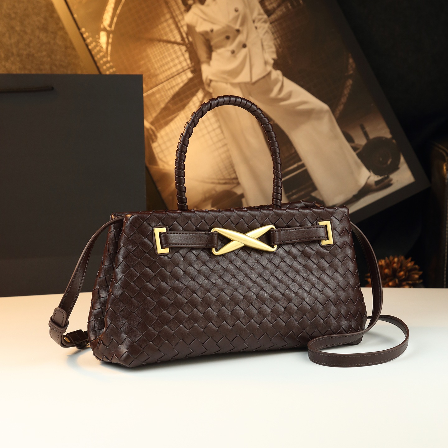 Màu nâu