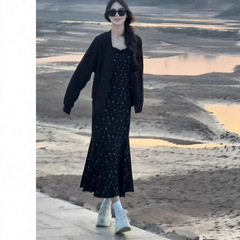 胖妹妹显瘦遮肚子减龄套装女秋修身百搭开衫外套吊带连衣裙两件套