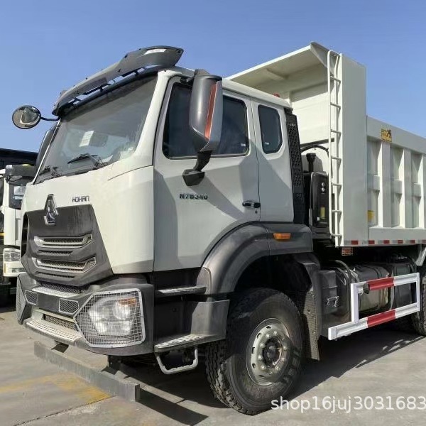 出口库存豪沃自卸车HOWO豪沃自卸车翻斗车渣土车后八轮