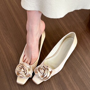 Ī��õ�廨�������ӾI�����^�\�چ�ЬŮ�ʹָ�ƽ��Ь