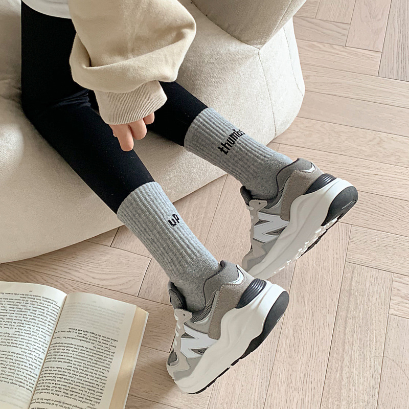 Socks Lady Mid-Calf Ins Trendy Autumn/Winter Pair with Shark Pants, Internet Celebrity Style P Letter Towel Sole Thick Exercise Cotton Socks