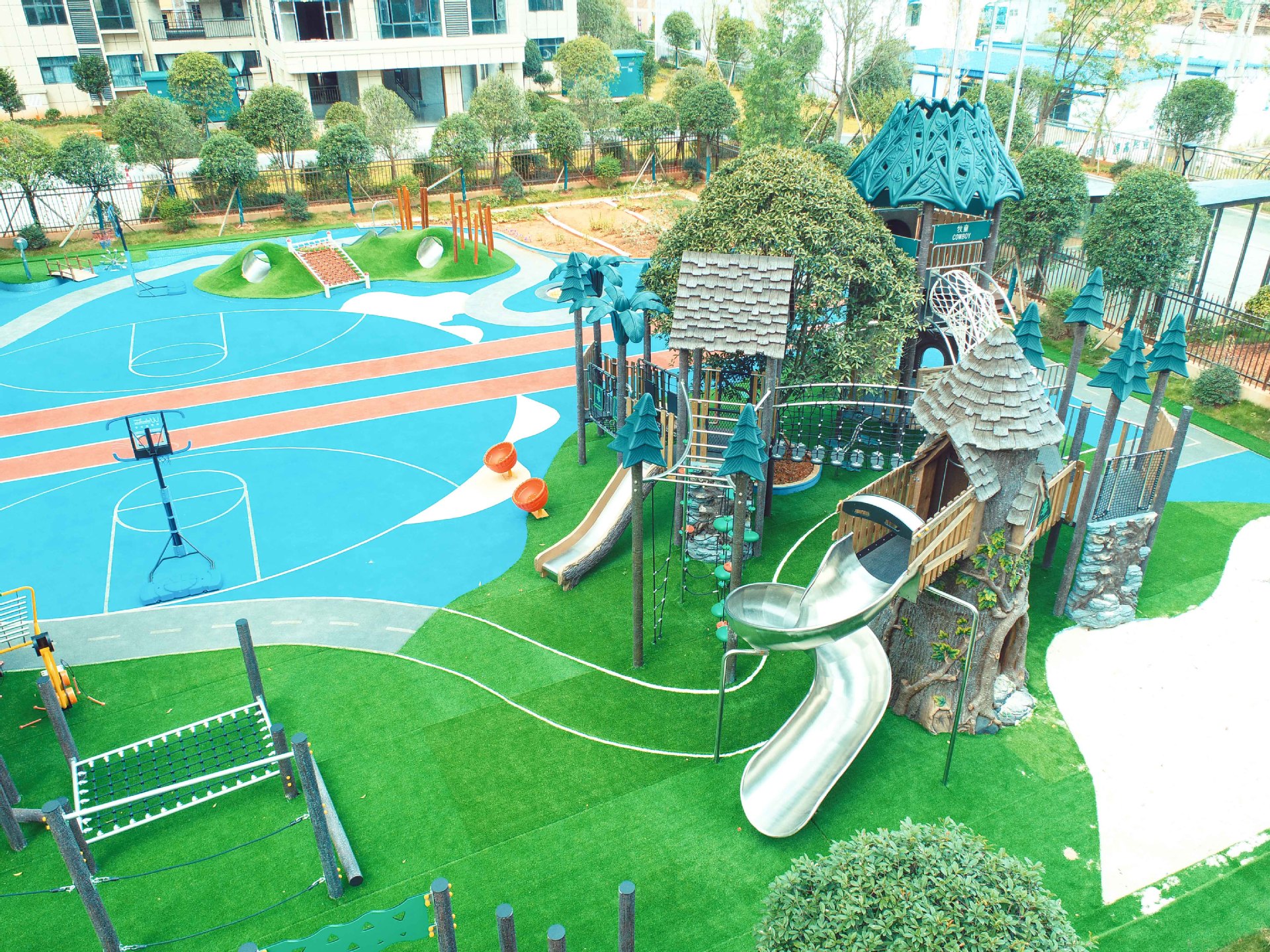 Instalaciones de combinación de diapositivas de acero inoxidable para niños de diapositivas al aire libre de jardín de infantes fabricante de equipos de diapositivas en espiral grande