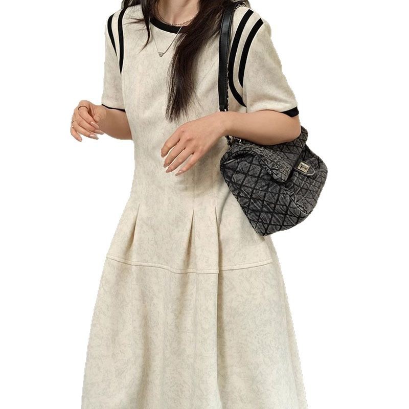 YQGFS (YQGFS) # ワイドカラー半袖パッチワークデザインドレス女性のための 2025 春夏新作ウエスト痩身ロングスカート|undefined