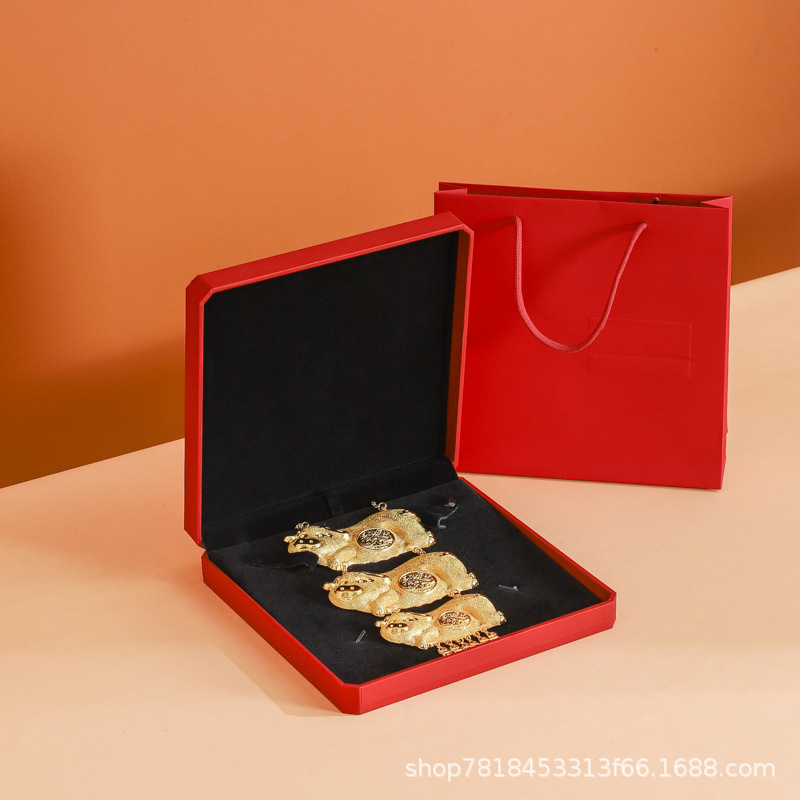 八角猪牌盒 （可放三金项圈等）尺寸长 210宽   210 