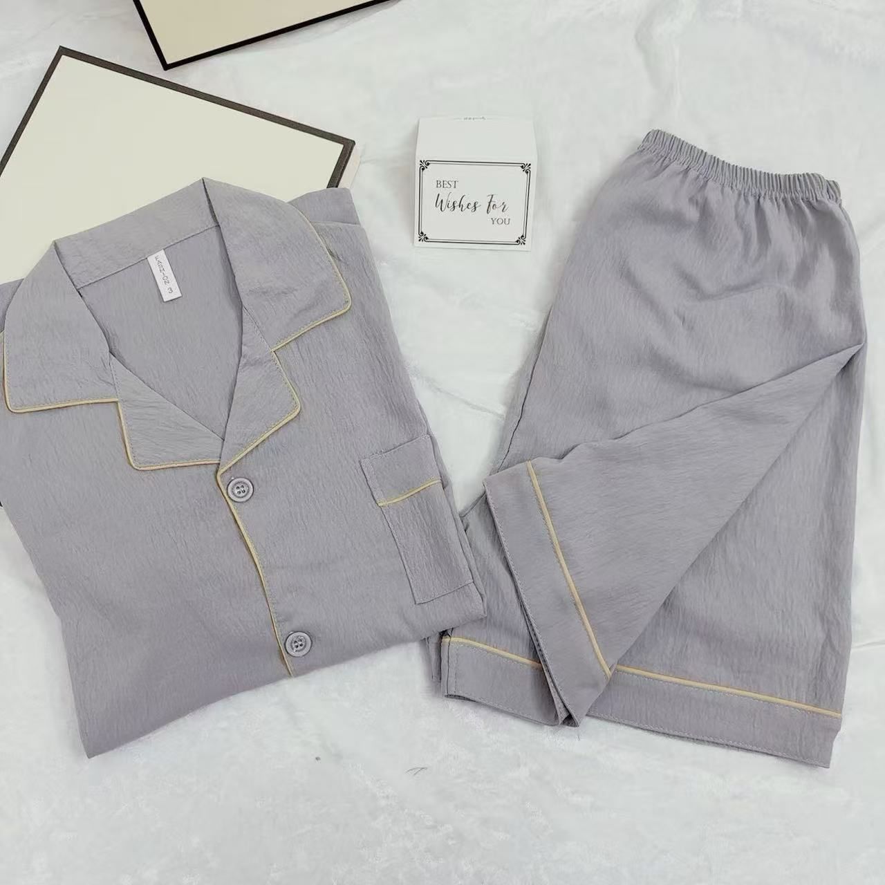Pijamas de algodón de nube de solapa transfronteriza al por mayor cardigan para hombres pantalones cortos de manga corta de verano de dos piezas de color sólido