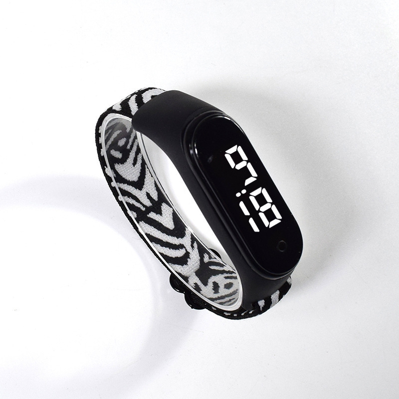 O1CN014E769D1GduWUGwI3D_!!2206