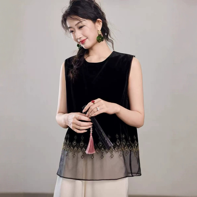 2026 Summer New Velvet Heavy Embroidery Beaded Top Vintage New Chinese Style Retro Socialite Blouse