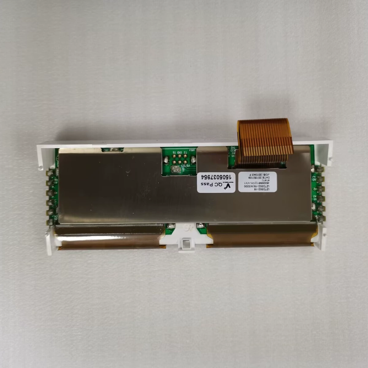 Готовый автомобильный навигационный ЖК-экран IZT2302-16, центральный дисплей управления автомобиля, цена под subject к консультации