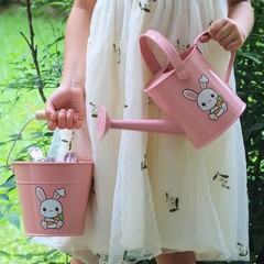 Gardening tools for kindergarten children, sand and soil digging, beach combing small shovels, metal buckets, watering flowers and watering wonder tool