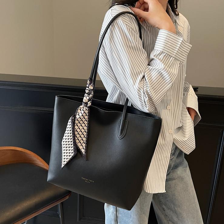 Bolso Tote más vendido transfronterizo para damas de gran capacidad 2025 nuevo bolso casual de axila salvaje bolso de hombro simple de cercanías image 4