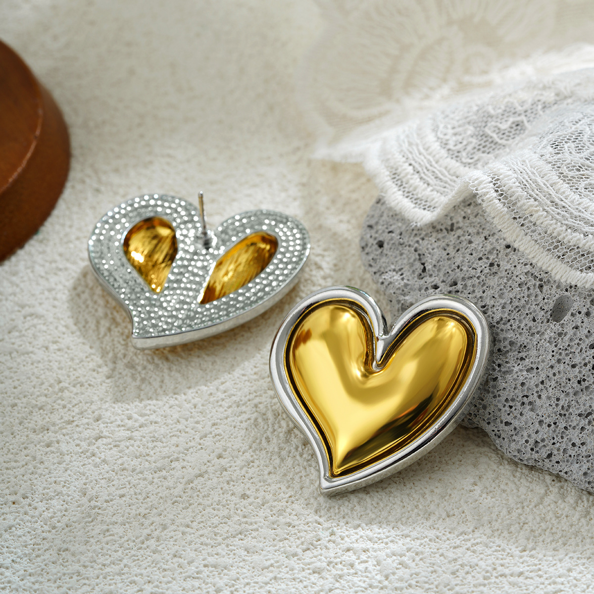 17g Weight Zinc Alloy Ear Needle Material 18K Gold Plated Plating Material Ear Studs Classification 1 Pair Quantity Holiday, Daily Occasion Zinc alloy Material Flower Pattern All Seasons Season Women's Gender Plating Design Vacation, Simple Style Style 1 Pair Vacation Simple Style Flower Plating Zinc Alloy 18K Gold Plated Ear Studs 11